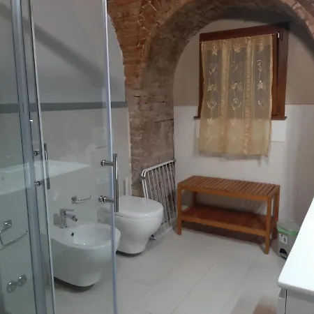 Assisi, Angolo Di Matilde Petrignano