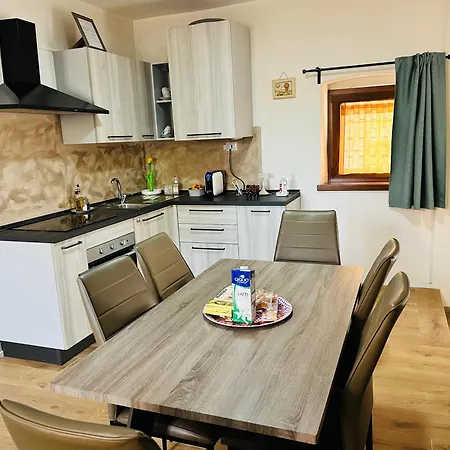 Assisi, Angolo Di Matilde