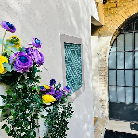 Assisi, Angolo Di Matilde 아파트 *